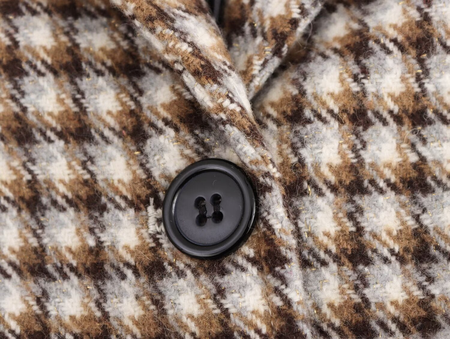 Carmine Juneberry retro plaid wool-look coat in classic jacket style with a vintage-inspired design and checkered pattern.