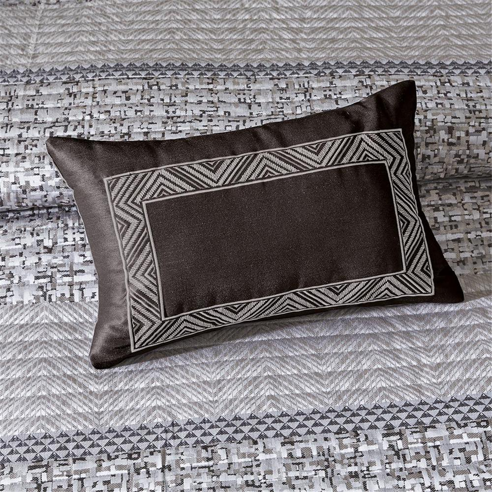 Start2Finish 6-piece reversible jacquard quilt bedding set with matching throw pillows, featuring intricate woven patterns and soft fabric.