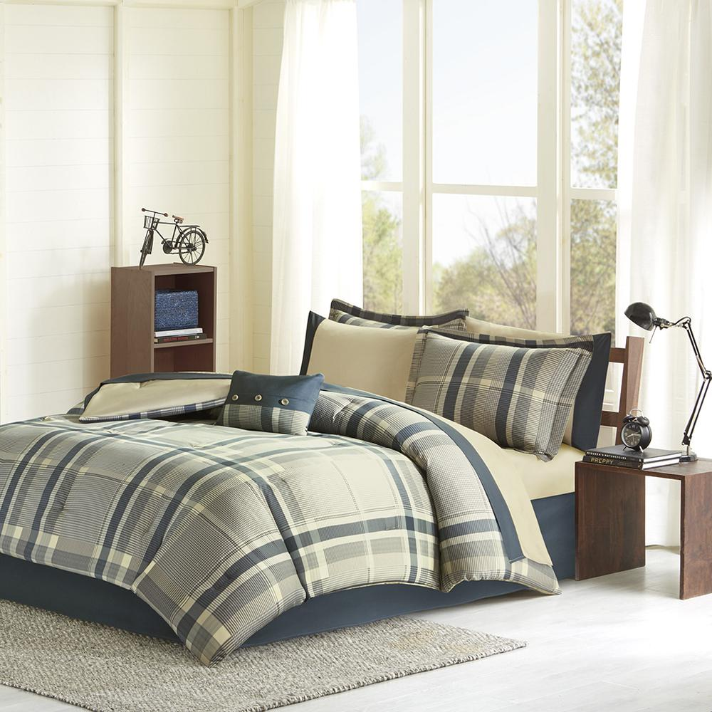 Start2Finish plaid comforter set with matching bed sheets, featuring a cozy checkered pattern for a stylish bedroom look.
