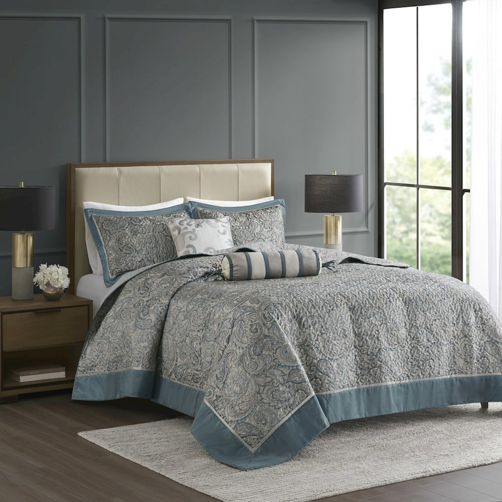 Start2Finish 5-piece Jacquard bedspread set with matching throw pillows, showcasing intricate woven pattern and elegant bedroom decor.