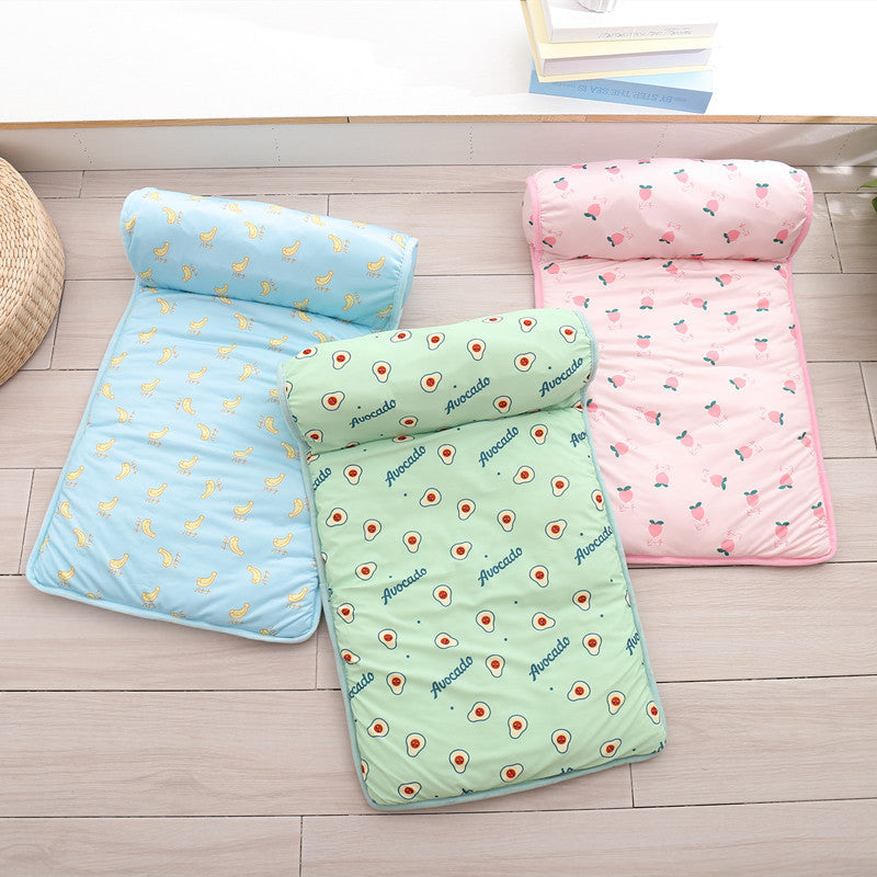 Cooling dog and cat mat from Maroon Asteria, breathable summer pet blanket and bed with a soft, comfortable surface for pets.