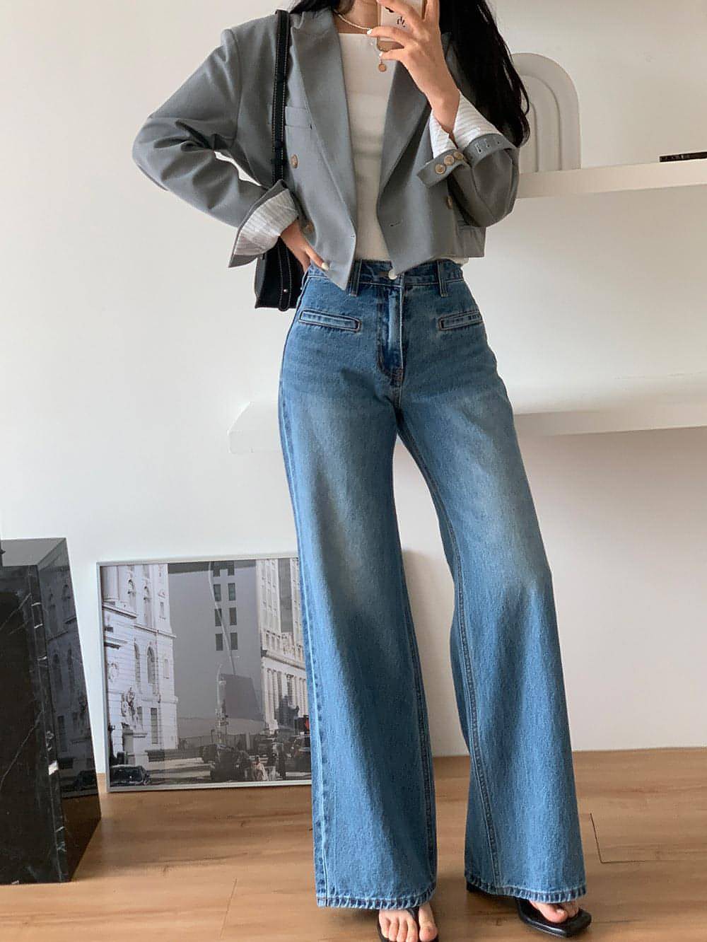 Carmine Juneberry retro high waist slimming jeans for women, showcasing fitted design and classic denim style.