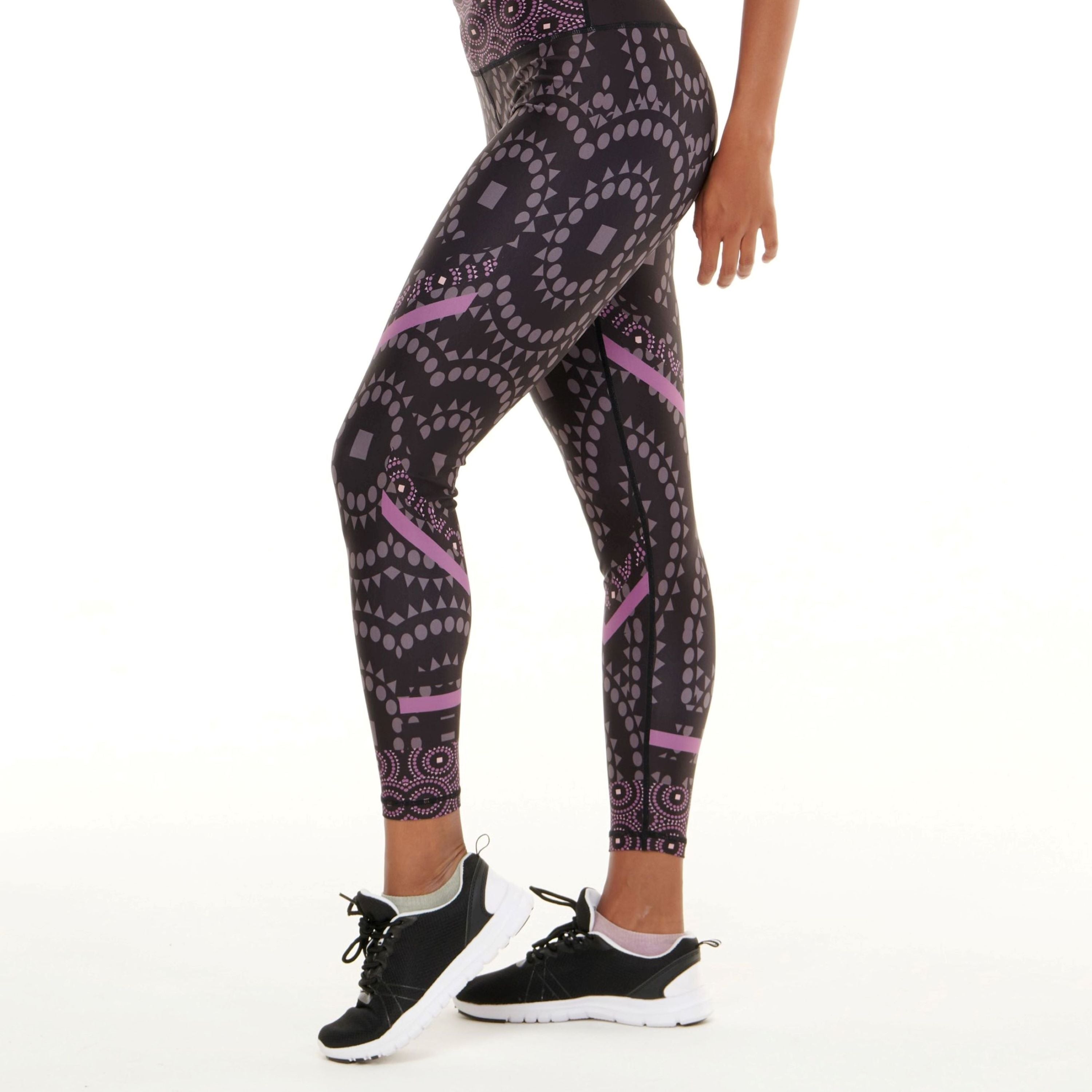 White Oliver Signature On Purple Splash activewear leggings without pockets, featuring vibrant purple splash design and a snug fit.
