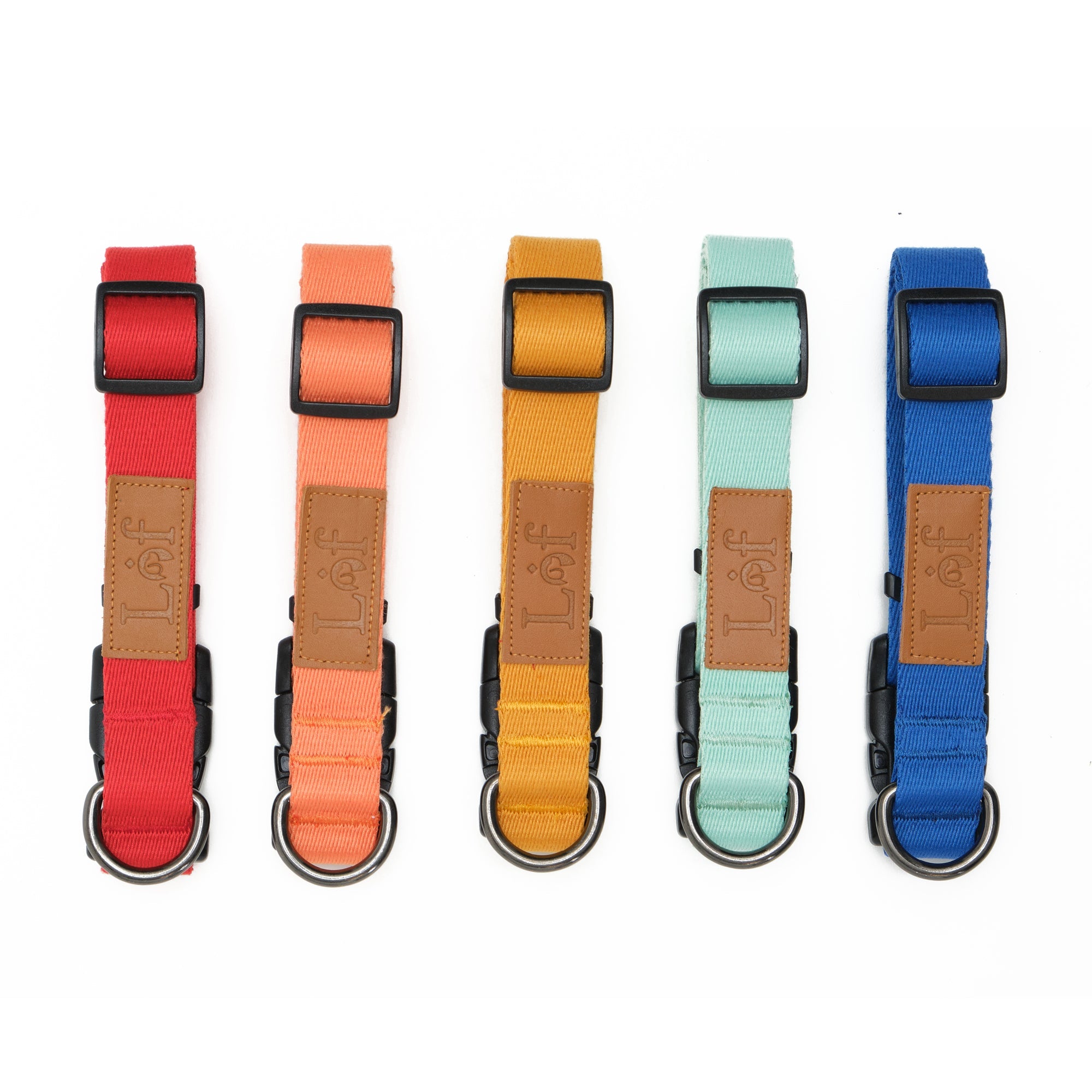 Emerald Alfie Lof pet collar with adjustable strap and stylish design, suitable for cats and small dogs.