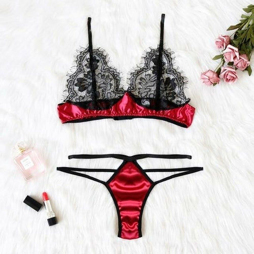 Large size women’s sexy lace lingerie bra and crotch underwear by Jade, featuring transparent lace and sensual design.