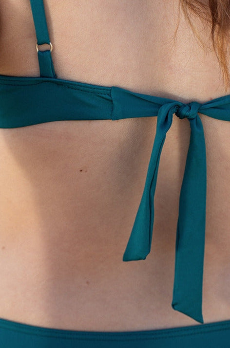 Silver Daedalus Triangle Kara aquamarine lingerie with seaqual emerald details and back design.