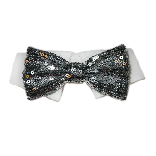 Lime Aeneas Sparky pet bow tie in vibrant colors, stylish accessory for dogs or cats, shown on a pet.