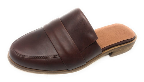 Azure Ophion Culver footwear showing stylish leather shoes with laces and a sleek design on a neutral background.