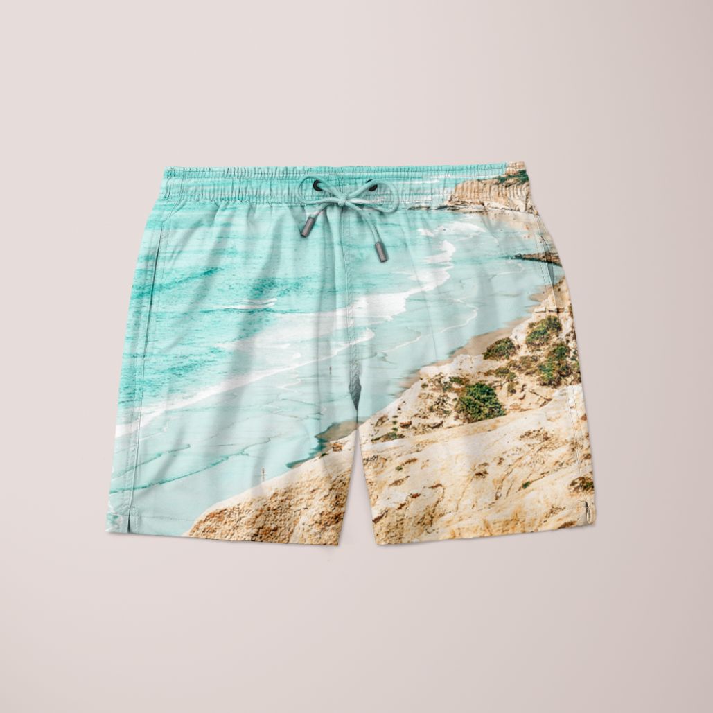 Scorpius Curgydanth shorts made of rafia material, featuring a stylish and comfortable clothing design for casual wear.