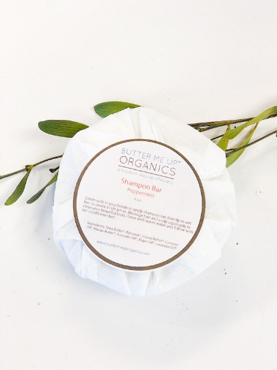 White Smokey organic shampoo bar, SLS-free natural hair cleanser with clean beauty ingredients, shown in a clear image.