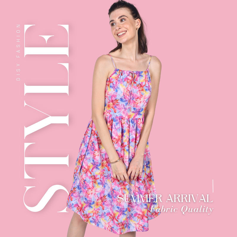 Jade Poppy short dress with a stylish design, featuring a fitted bodice and flared skirt, perfect for trendy casual wear.