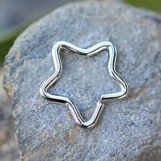 Star-shaped cartilage earring in 316L stainless steel from Peridot, featuring a sleek, polished jewelry design.