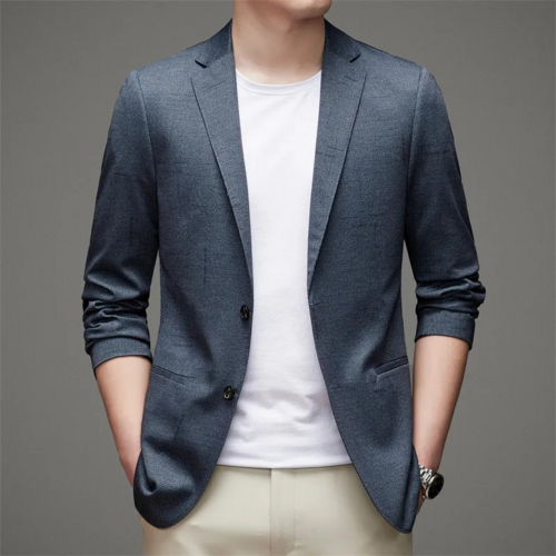 Carmine Juneberry Metropolitan Slim-Fit Blazer in Haute Edition 25, tailored fit with structured lapels and sleek design, front view.
