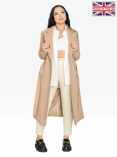 Camel belted longline duster coat by Rose Eleusis, stylish jacket with a belt and long silhouette in a modern design.
