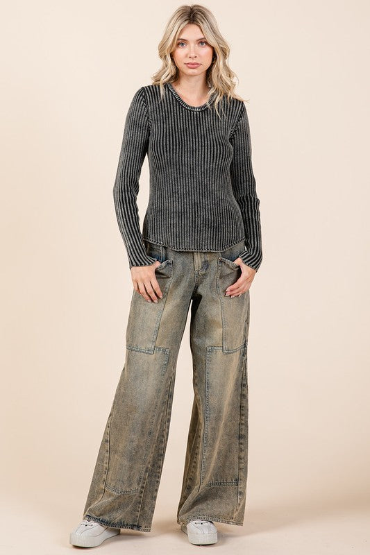 Jade Icarus Mittoshop washed wide-leg jeans with pockets, featuring a relaxed fit and casual style in a washed denim look.