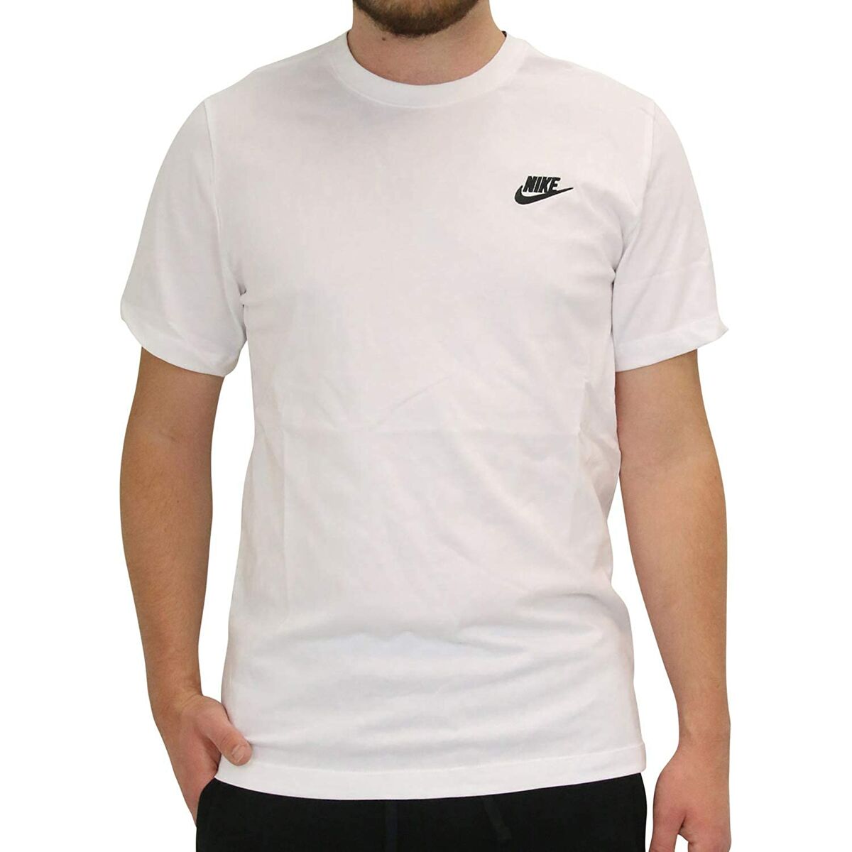 Men’s white Nike short sleeve T-shirt with Nike logo, casual fit, lightweight fabric, displayed on a plain background.