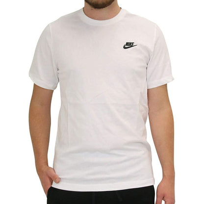 Men’s white Nike short sleeve T-shirt with Nike logo, casual fit, lightweight fabric, displayed on a plain background.
