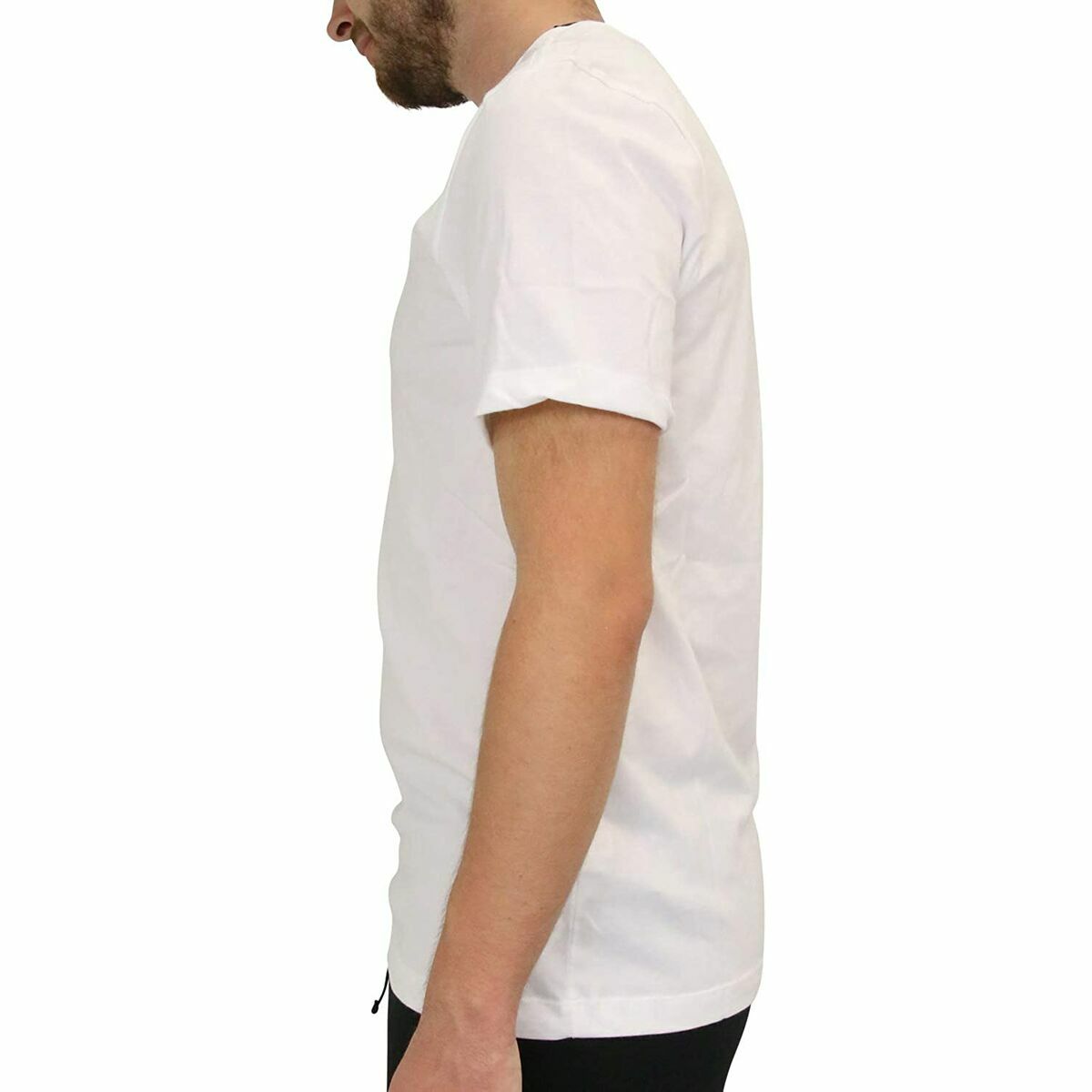 Men’s white Nike short sleeve T-shirt with Nike logo, casual fit, lightweight cotton material, displayed on a plain background.