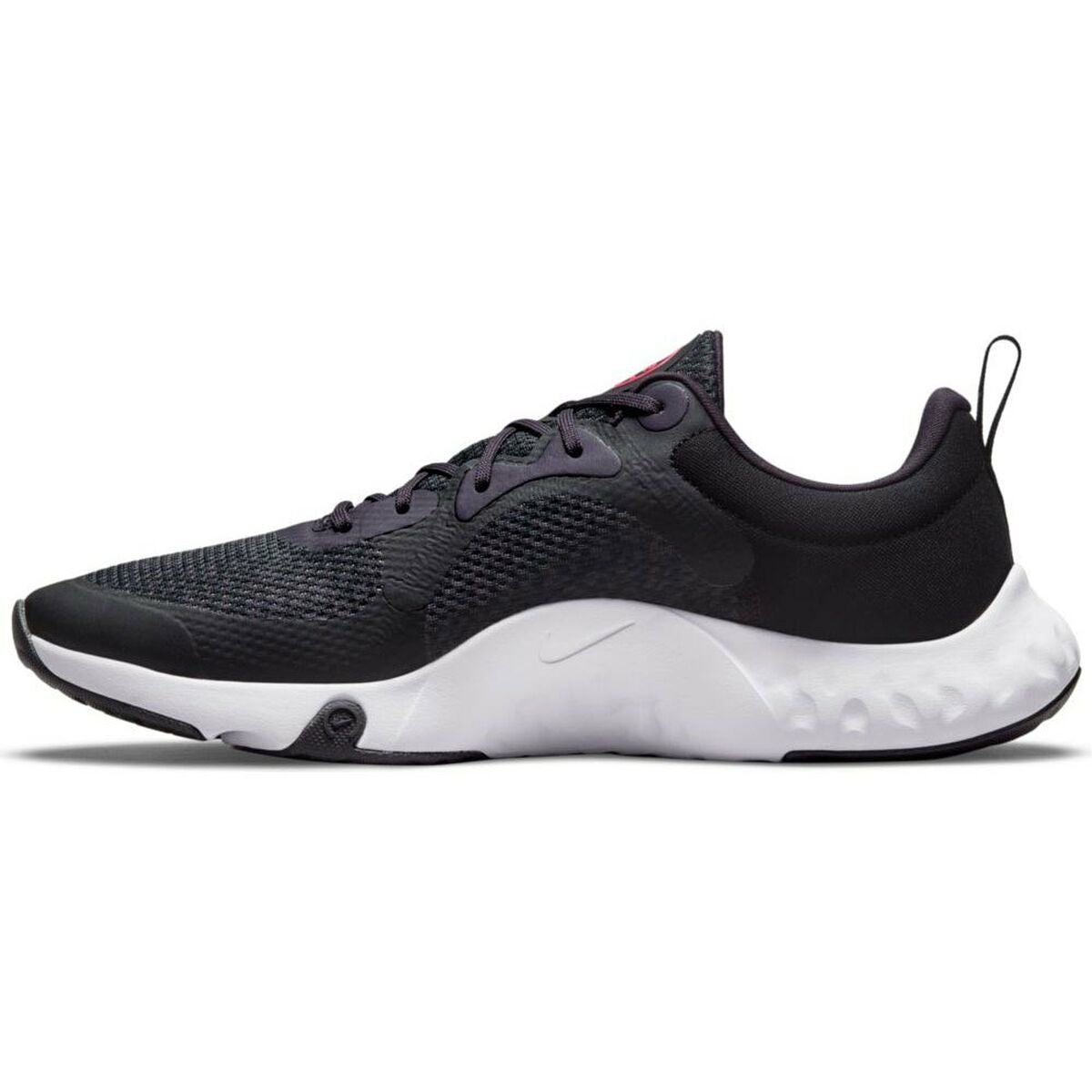 Nike TR 11 black running shoes for adults, featuring breathable mesh and supportive sole, designed for athletic performance.