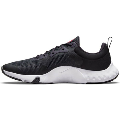 Nike TR 11 black running shoes for adults, featuring breathable mesh and supportive sole, designed for athletic performance.