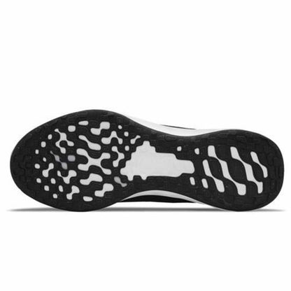 Black Nike Revolution 6 running shoes for adults, featuring sleek design and breathable mesh for comfortable sports performance.