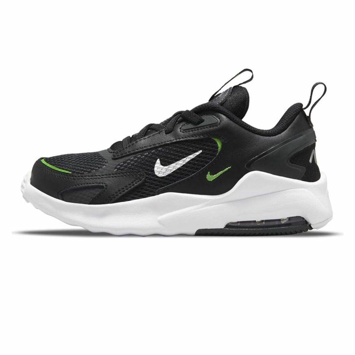 Nike Air Max Bolt B black sports shoes for kids, featuring breathable material and sporty design for active children.