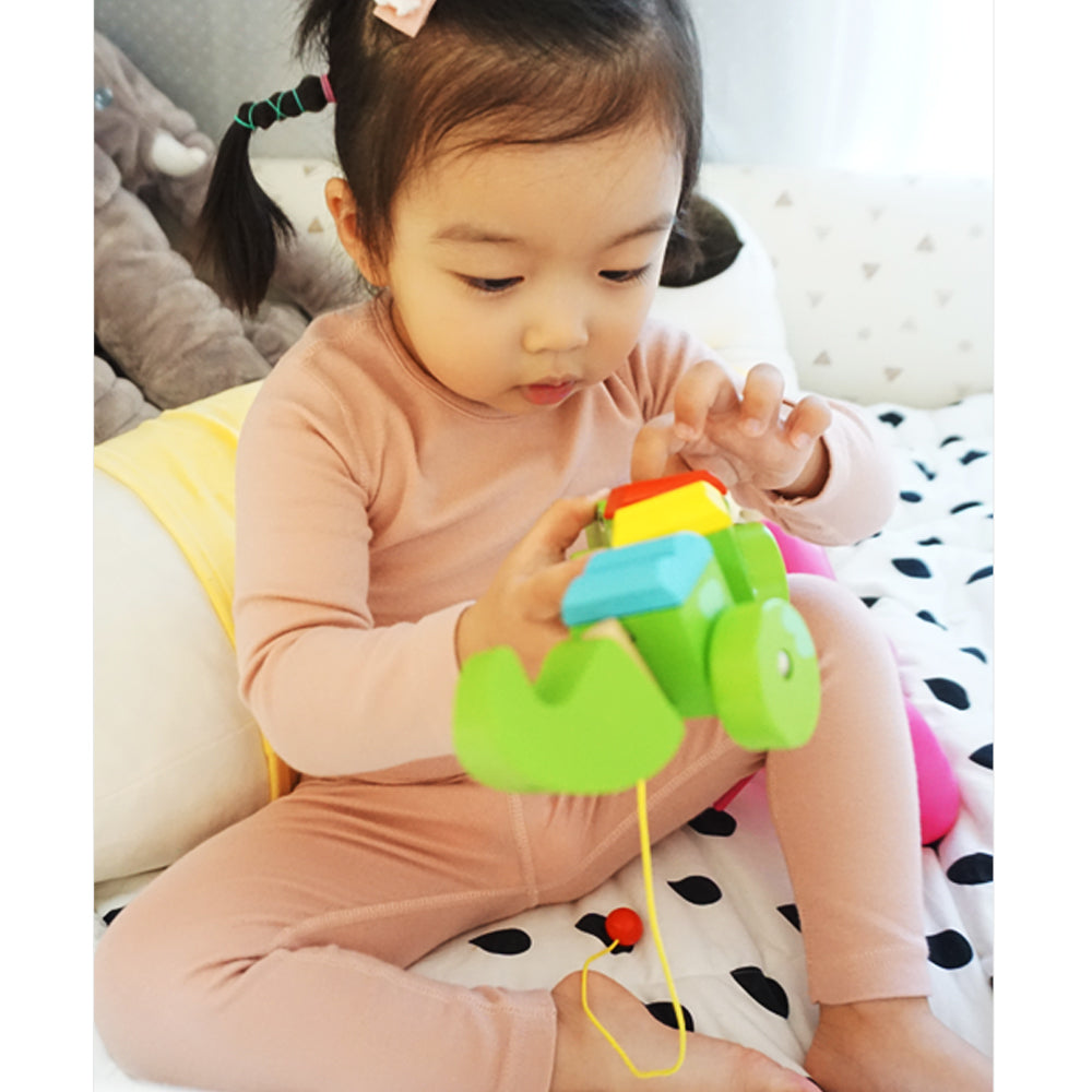 Organic cotton high-tension flat seam baby toddler pajama set by Amber Erebus, featuring soft, comfortable sleepwear for infants.