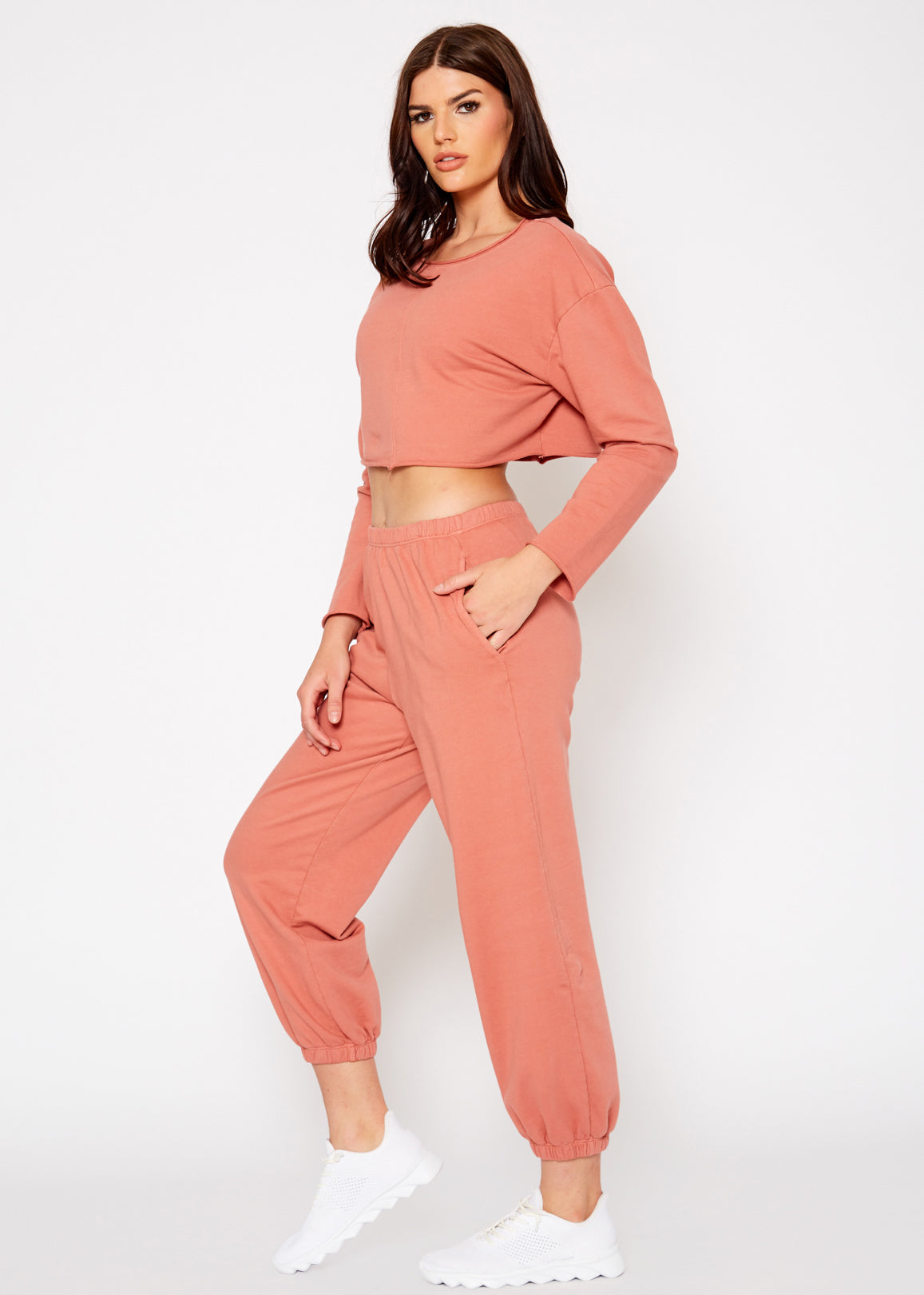 Lemon Hera cropped scoop neck terry sweatshirt in rose color, casual sweater with relaxed fit and long sleeves.