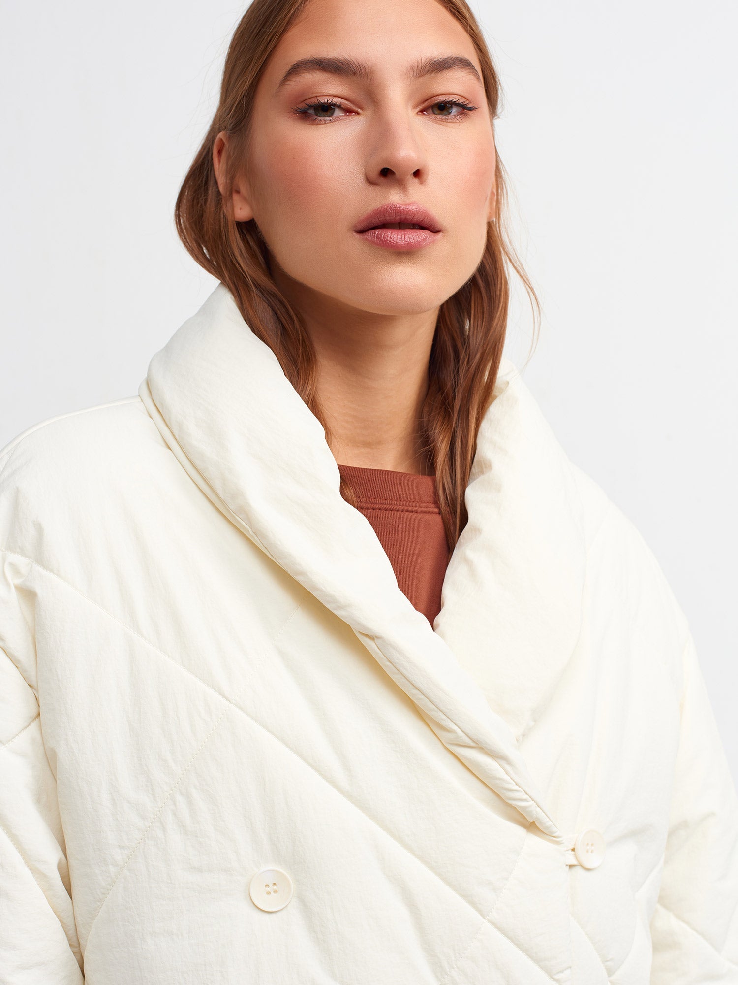 Light beige women&