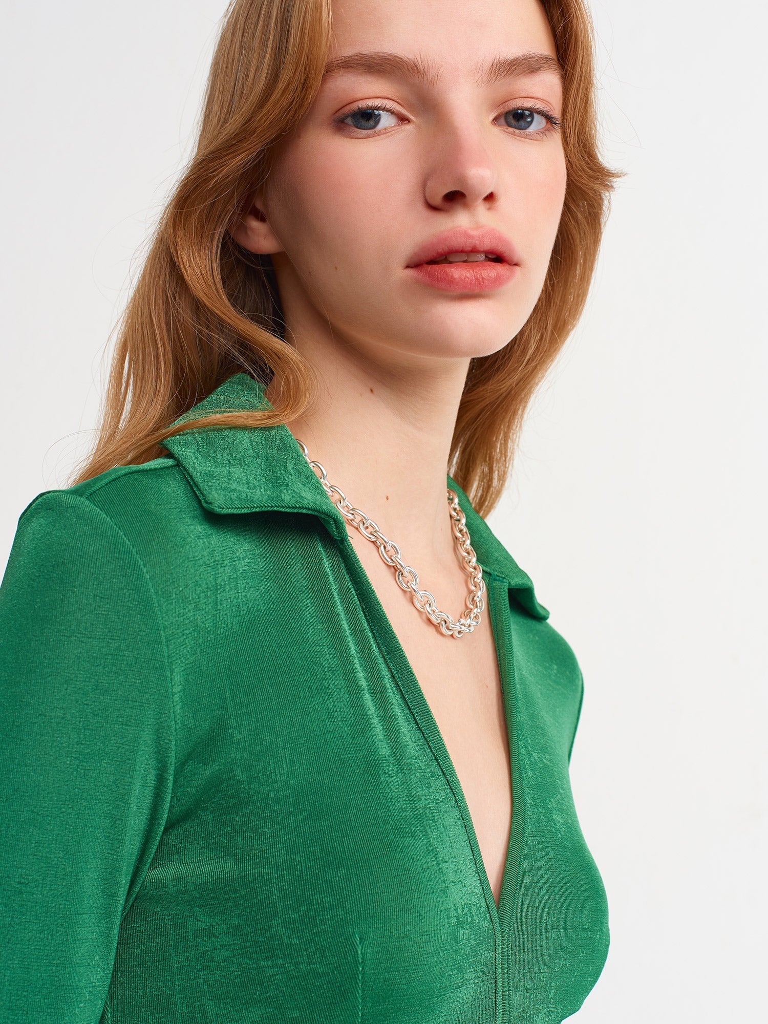 Green women&