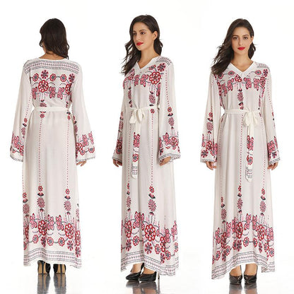 Elegant Muslim ethnic style women&