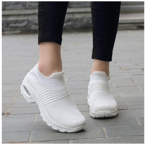 CJDropshipping dancing shoes accessory with sleek design for dance performances or practice.