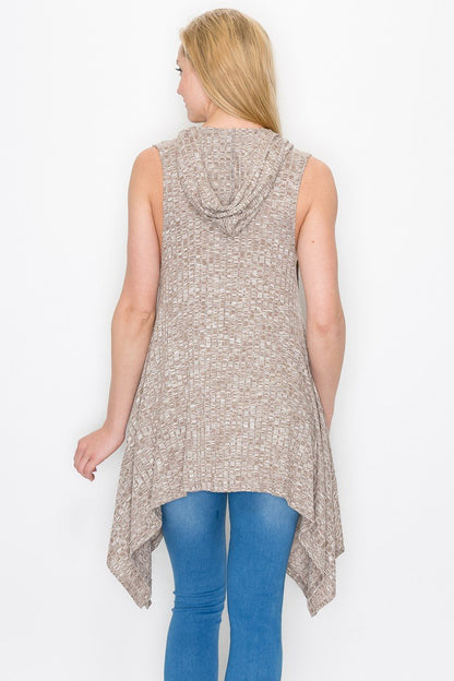 Yellow Hera sleeveless hooded top in mocha, casual dress featuring a hood and sleeveless design, suitable for everyday wear.