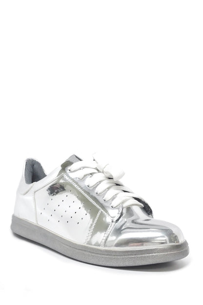 Azure Ophion footwear in size 38, showcasing stylish and comfortable shoes with a modern design and sleek finish.