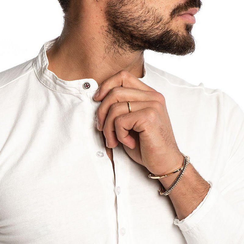 Carmine Juneberry classic long sleeve linen T-shirt in breathable lightweight fabric, ideal for everyday wear.