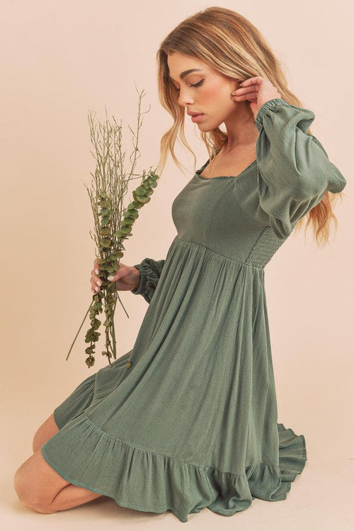 Jade Icarus Taya dress for women, stylish flowy dress with floral pattern, sleeveless design and comfortable fit.