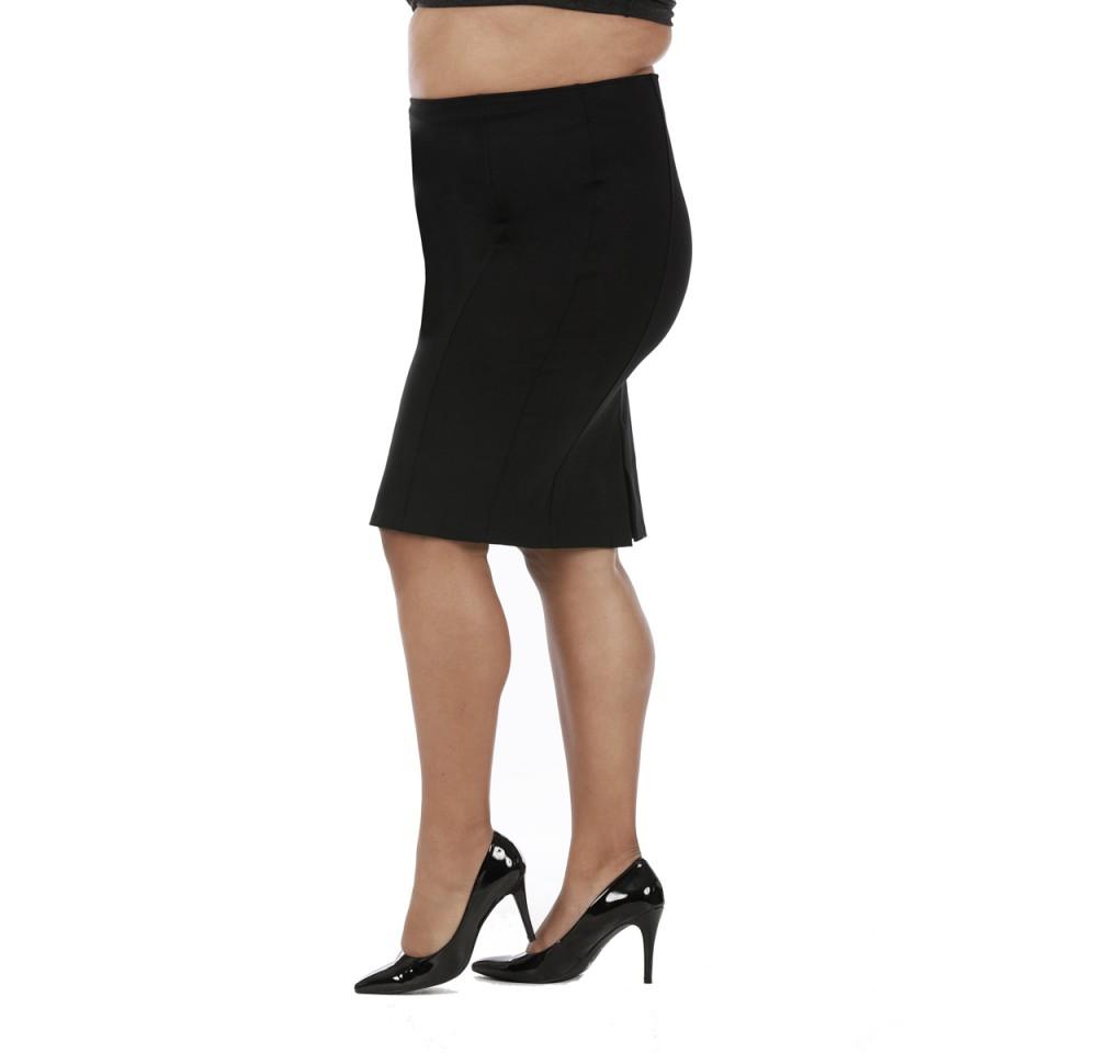 Black plus size short pencil skirt from Scarlet Leek&