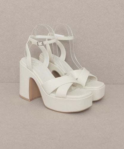 Jade Icarus Oasis Society Norah chunky platform heel in black with a sturdy heel and stylish design, perfect for fashionable footwear.