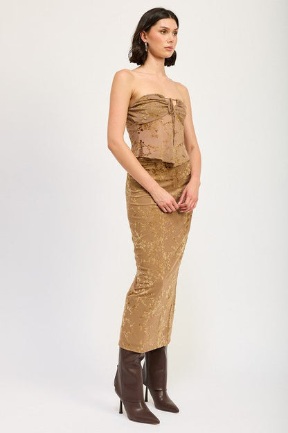 Automotive fitted maxi skirt with slit by Jade Icarus, featuring sleek fabric and stylish slit detail.