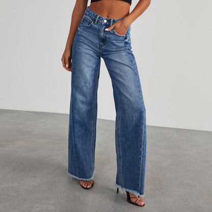 Carmine Juneberry PocketEase™ Denim Haute Edition 25 jeans with classic blue denim fabric and stylish pocket details.