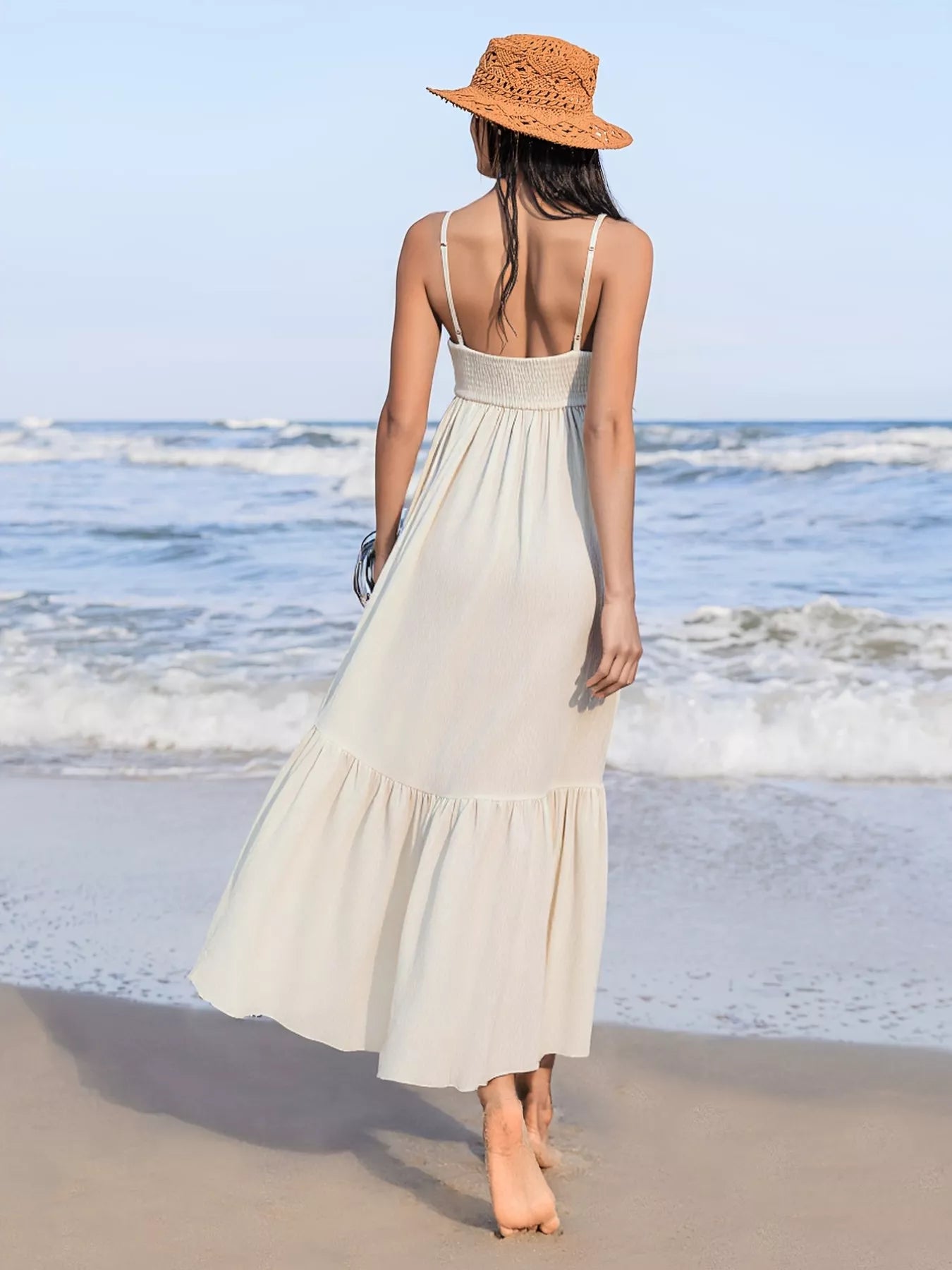 Pear Daisy sweetheart neck spaghetti strap dress, suitable for home and garden wear, featuring a feminine and elegant style.