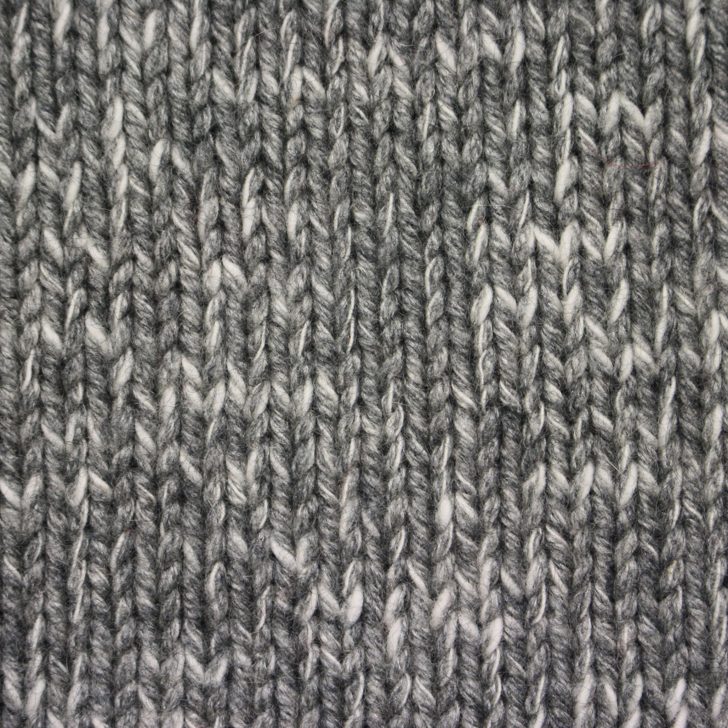 Start2Finish Melange Cashmere V-Neck Sweater in grey and white Jersey stitch, soft and cozy for stylish comfort.