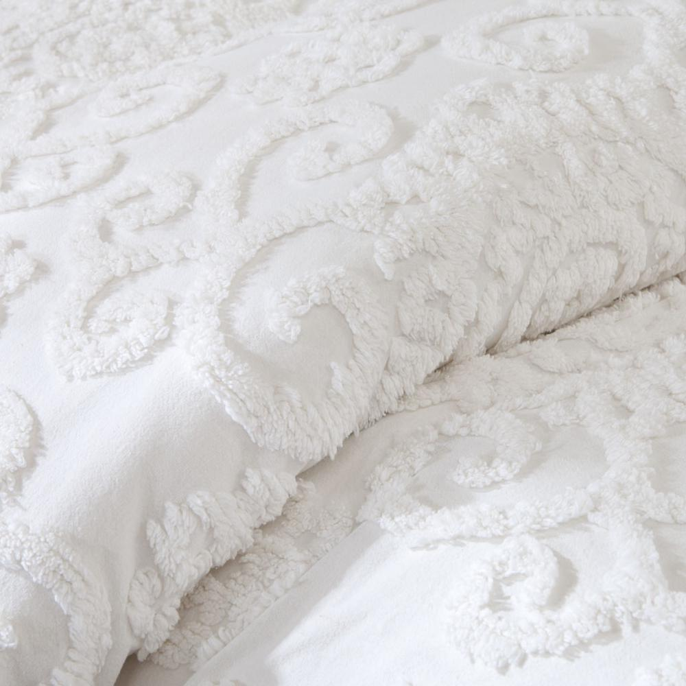 Start2Finish Comforter Mini Bedding Set with cozy, soft fabric and decorative design for a stylish bedroom look.