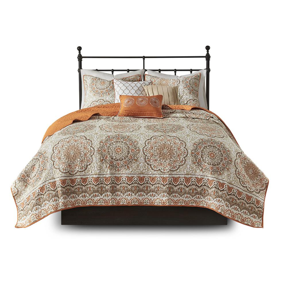 Start2Finish 6-piece reversible quilt bedding set with matching throw pillows, featuring a stylish, cozy design for bedroom decor.