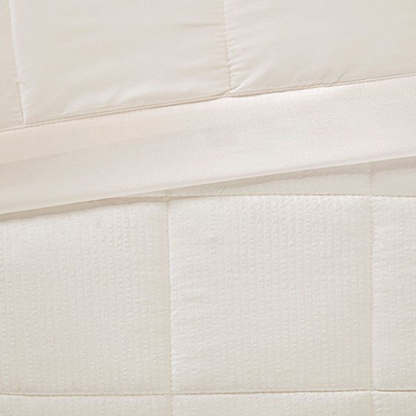 Start2Finish oversized down alternative bedding blanket with satin trim, soft and plush for cozy comfort.