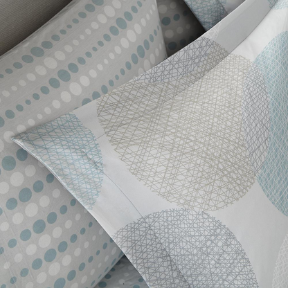 Start2Finish 9-piece bedding set with comforter and cotton bed sheets, showing soft fabric and coordinated design.
