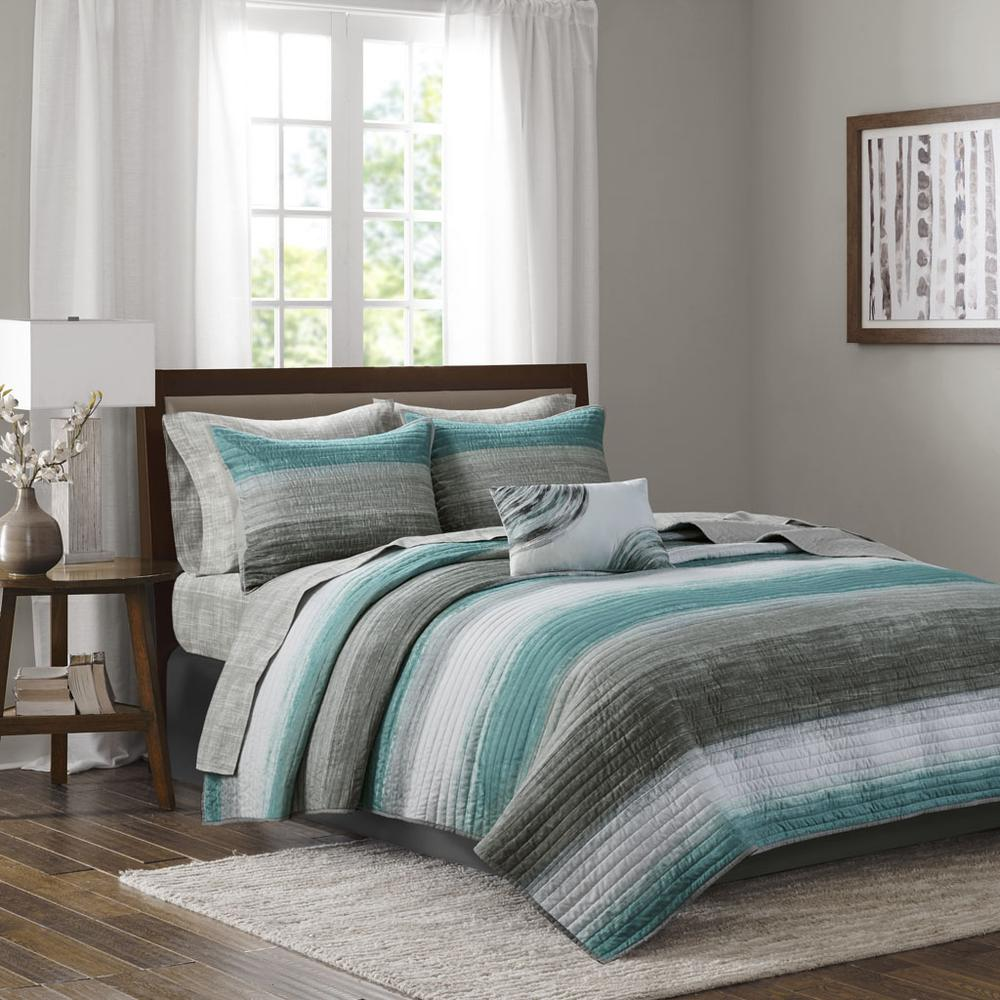 Start2Finish 8-piece quilt bedding set with cotton bed sheets, featuring a cozy, stylish design for a comfortable bedroom decor.
