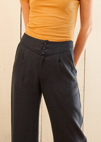 Navy women&