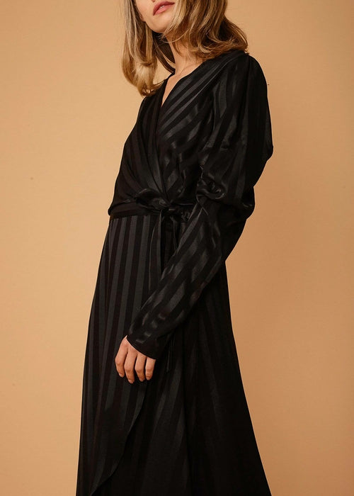 Black striped women&