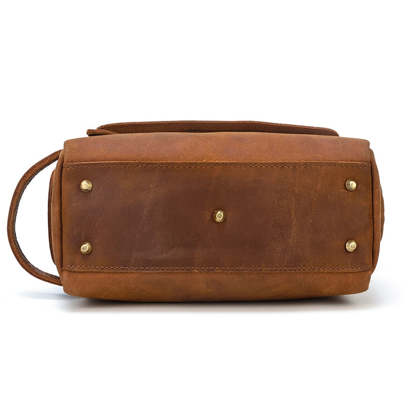 Start2Finish Dado Leather Dopp Kit, handmade leather toiletry bag with secure zipper and compact design for travel accessories.